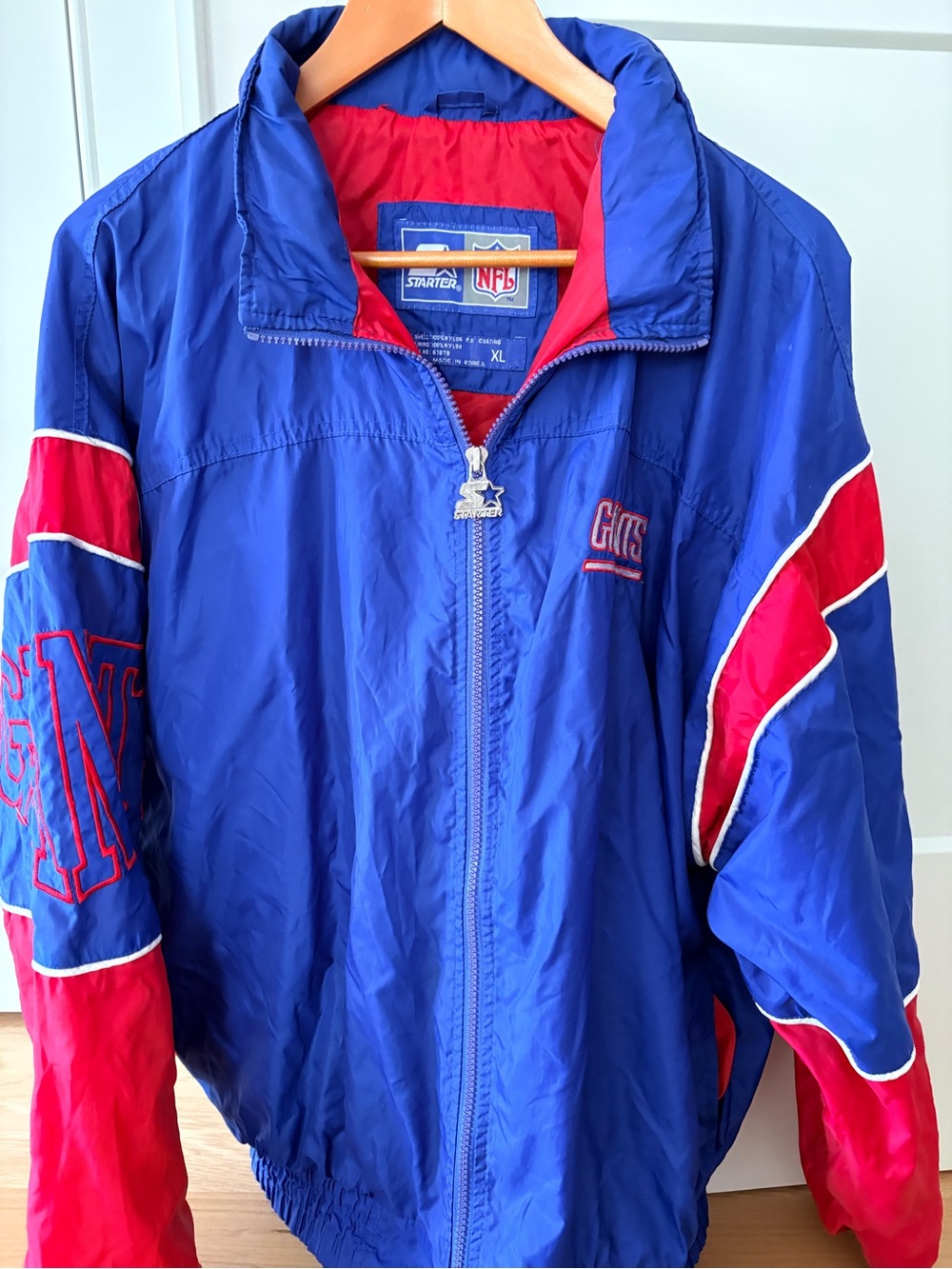 STARTER Mens NFL NY Giants XL Blue and Red NY Giants jacket embroidered 90's